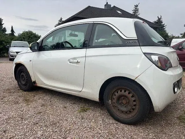 Gebraucht Opel Adam 70 PS (51 kW) 2013 Weiß Kleinwagen