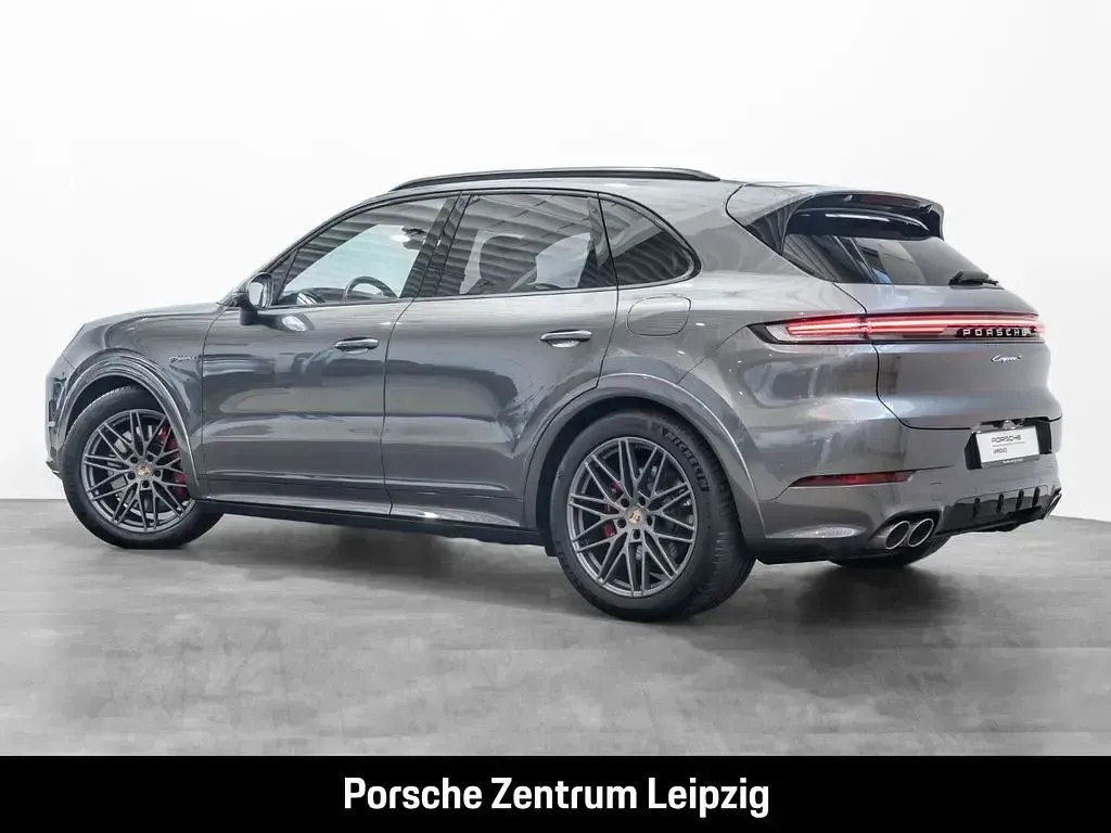 Gebraucht Porsche Cayenne S E-Hybrid 519 PS (381 kW) 2025 Grau SUV