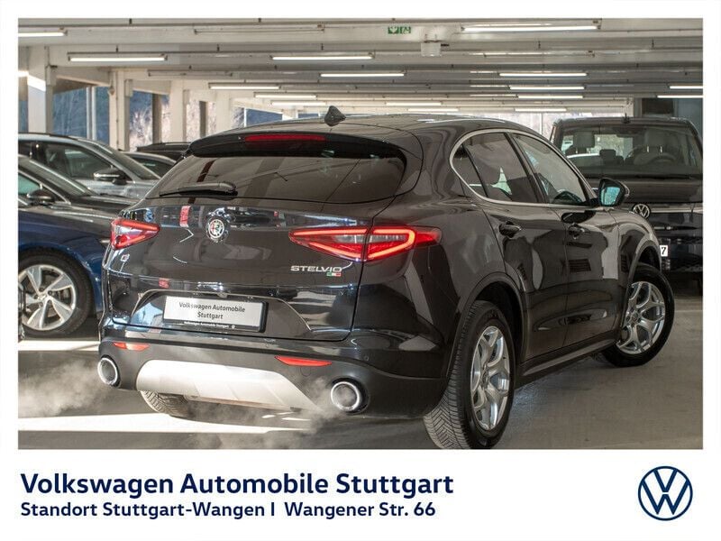 Gebraucht Alfa Romeo Stelvio Super 200 PS (147 kW) 2018 Schwarz SUV