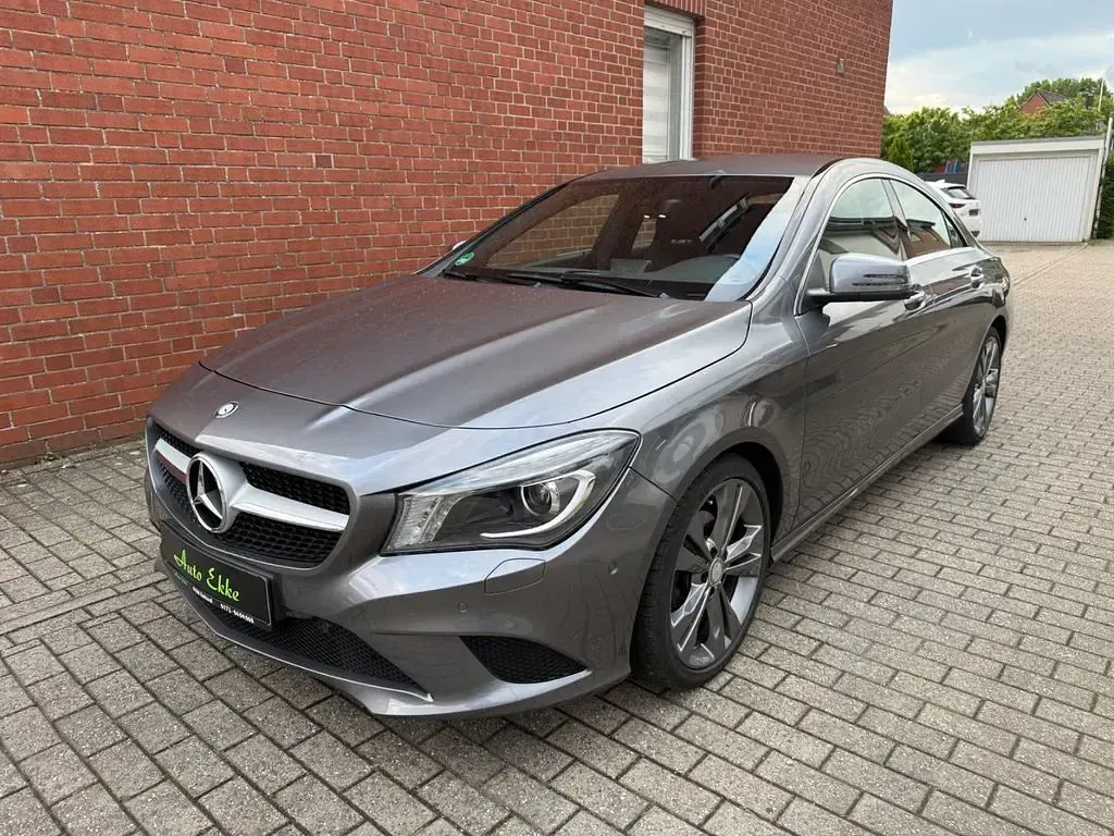 Gebraucht Mercedes CLA200 156 PS (114 kW) 2013 Grau Limousine