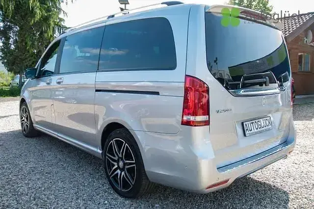 Gebraucht Mercedes V250 AMG 190 PS (139 kW) 2017 Brillantsilber metallic (metallic) Van / Kleinbus