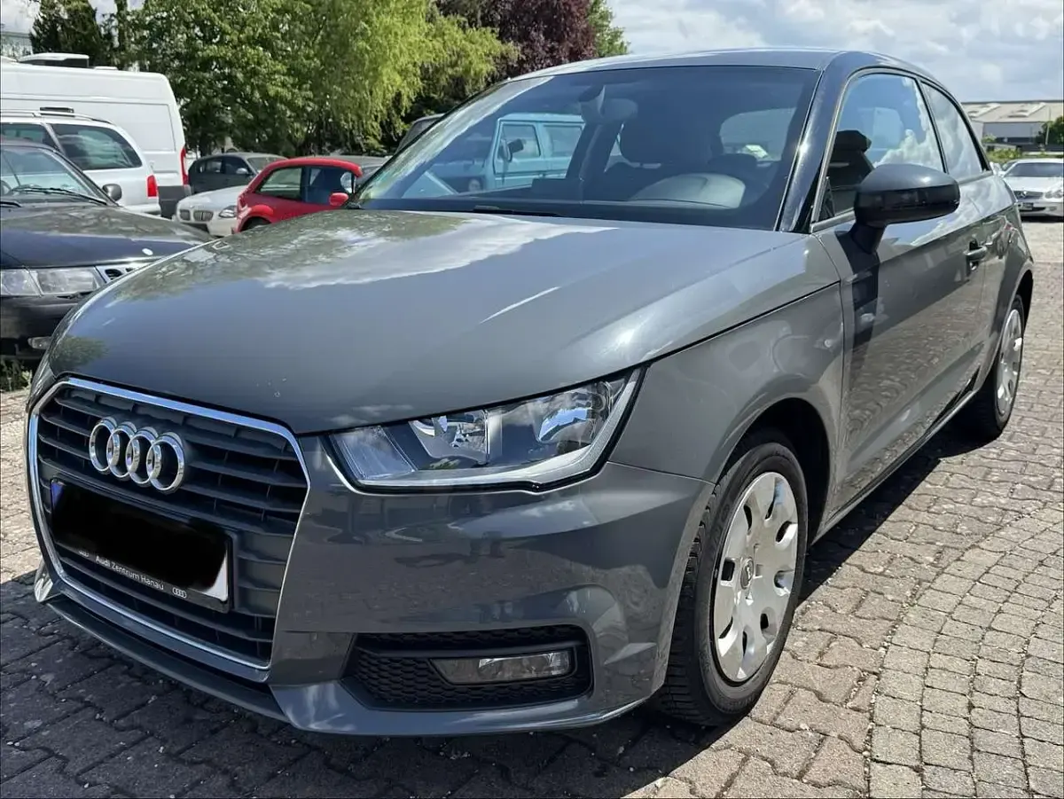 Używany Audi A1 Sport 95 KM (69 kW) 2017 Szary Hatchback
