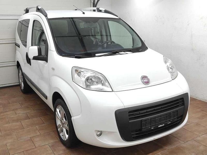 Gebraucht Fiat Qubo Trekking 73 PS (53 kW) 2012 Colore esterno (gelato weiss) Van / Kleinbus