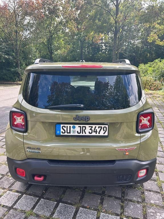 Gebraucht Jeep Renegade Trailhawk 170 PS (125 kW) 2015 Grün SUV