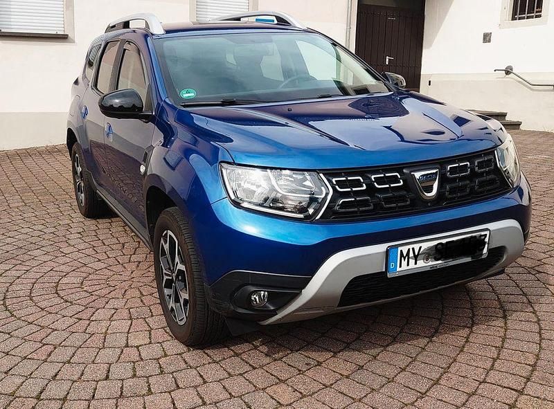 Gebraucht Dacia Duster Celebration 150 PS (110 kW) 2020 Blau SUV