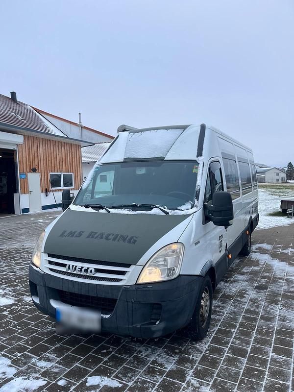 Gebraucht Iveco Daily 180 PS (132 kW) 2009 Weiß Van / Kleinbus