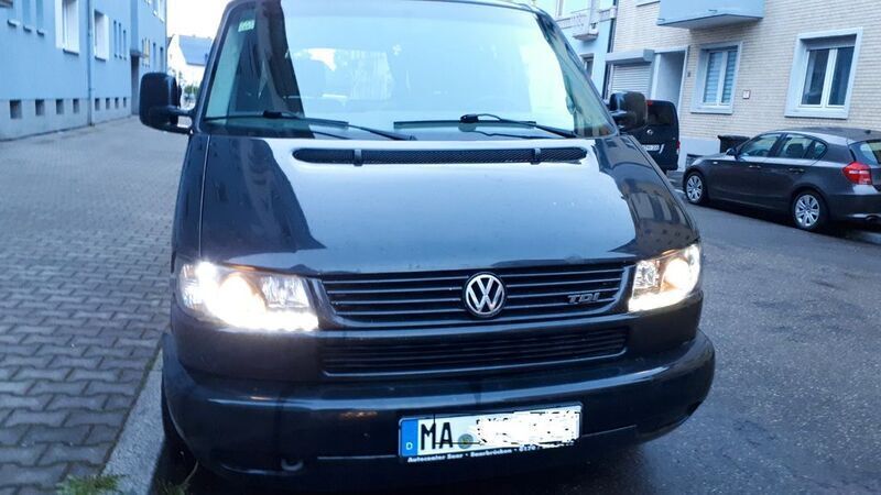 Gebraucht VW T4 102 PS (75 kW) 1997 Schwarz Van