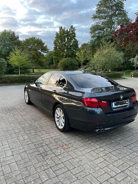 Gebraucht BMW 525 Performance 218 PS (160 kW) 2014 Grau Limousine