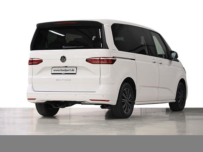 Neu VW Multivan 204 PS (150 kW) 2026 Candyweiß Van