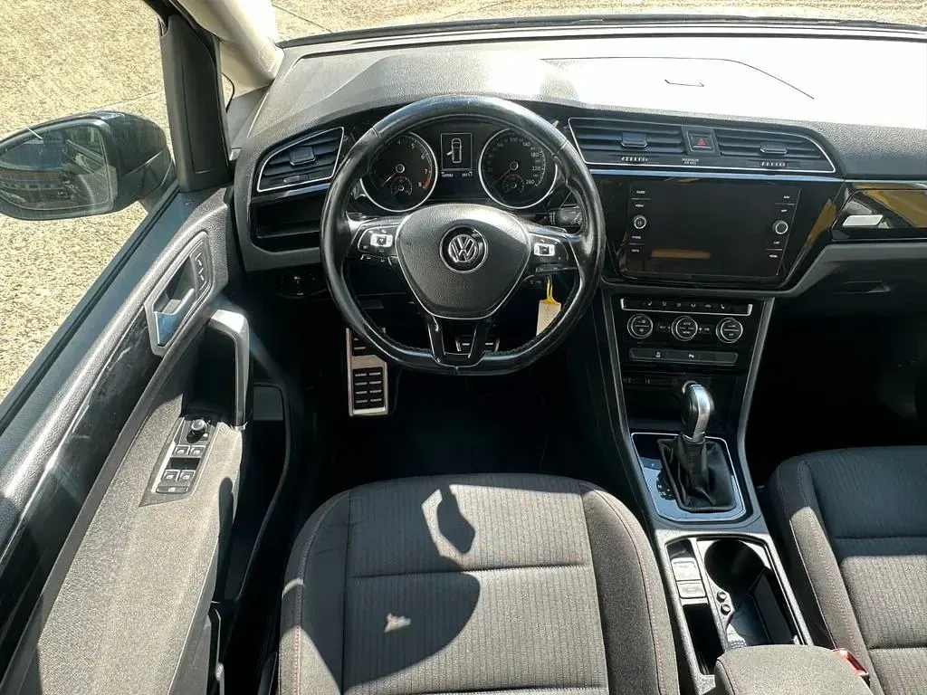 Gebraucht VW Touran Sound 150 PS (110 kW) 2018 Schwarz Van / Kleinbus