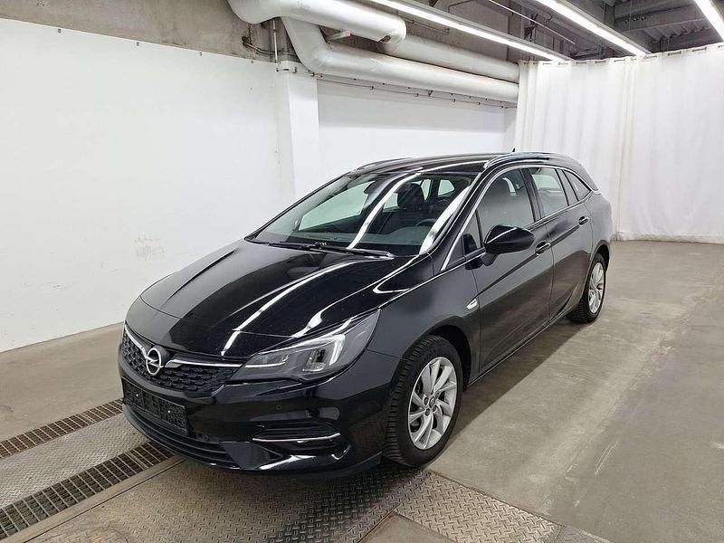 Black meet kettle Gebraucht 2021 Opel Astra Elegance Kombi | 12.790 € (Guter Preis) - Bild 1/4