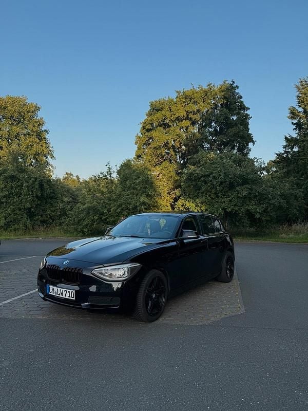 Schwarz Gebraucht 2014 BMW 116 Kleinwagen | 6.800 € (Guter Preis) - Bild 1/4