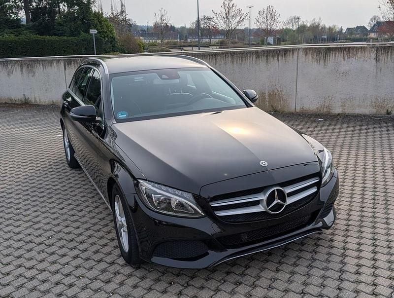 Gebraucht Mercedes C250 211 PS (155 kW) 2017 Schwarz Kombi