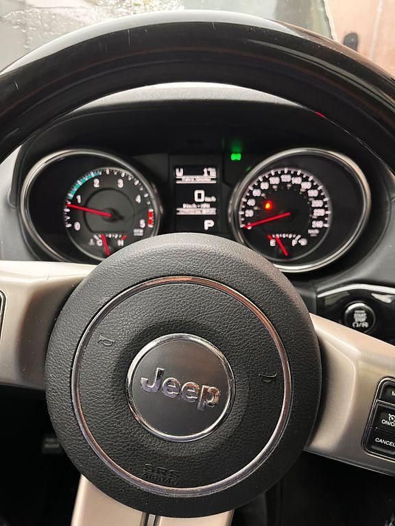 Gebraucht Jeep Grand Cherokee Overland 241 PS (177 kW) 2012 Schwarz SUV