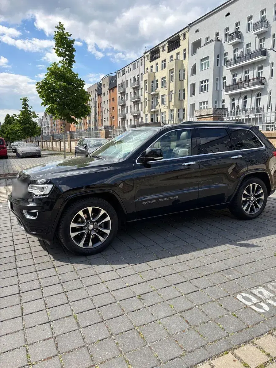 Gebraucht Jeep Grand Cherokee 250 PS (183 kW) 2018 Schwarz SUV