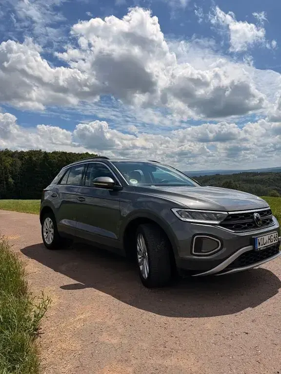 Gebraucht VW T-Roc Life 150 PS (110 kW) 2022 Grau SUV