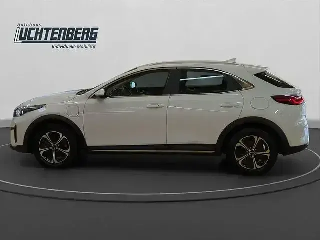 Gebraucht Kia XCeed 141 PS (103 kW) 2022 Weiß SUV
