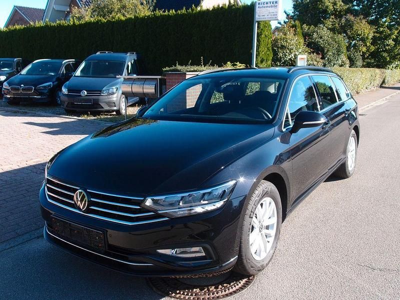 Gebraucht VW Passat Business 150 PS (110 kW) 2024 Schwarz Kombi