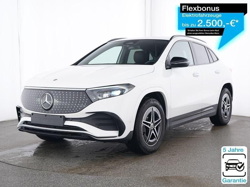 Weiß Gebraucht 2024 Mercedes EQA300 AMG SUV | 35.480 € (Guter Preis) - Bild 1/4