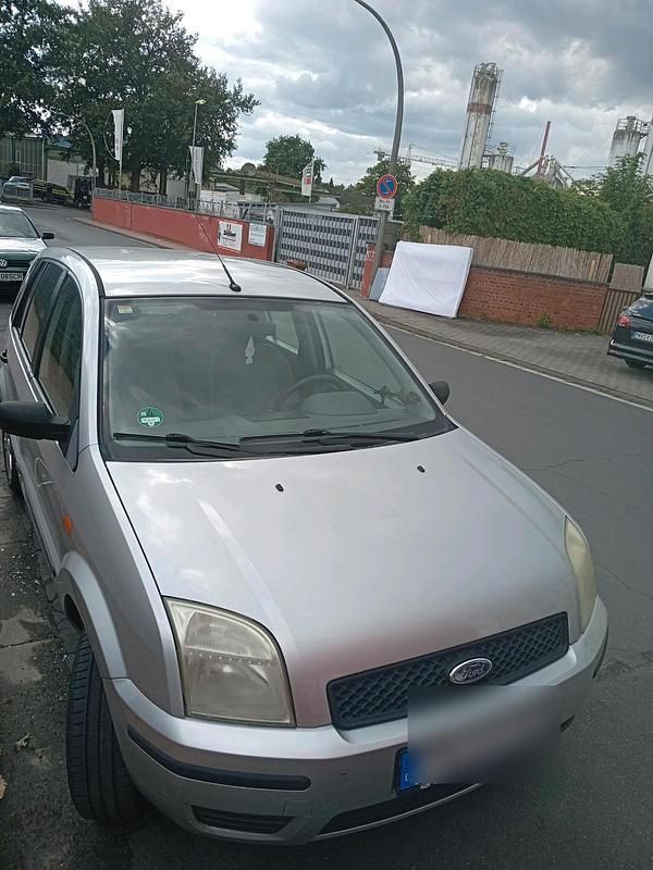 Grün Gebraucht 2005 Ford Fusion Kleinwagen | 850 € (Guter Preis) - Bild 1/4