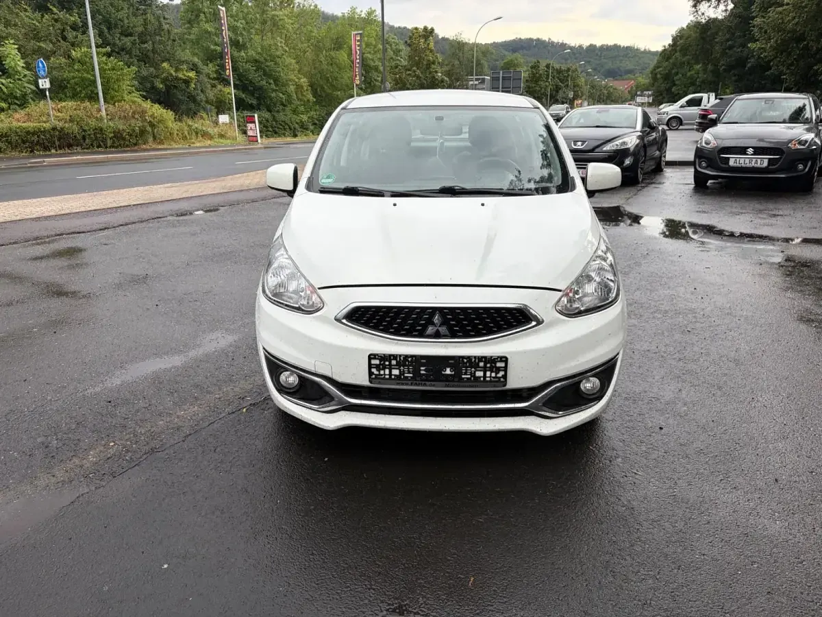 Gebraucht Mitsubishi Space Star Edition 71 PS (52 kW) 2017 Weiß Kleinwagen