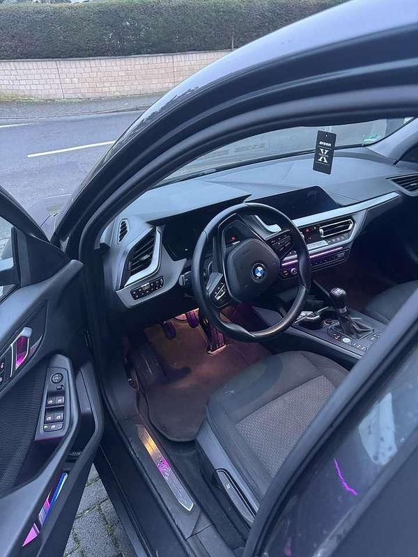 Gebraucht BMW 118 Advantage 136 PS (100 kW) 2021 Grau Kleinwagen
