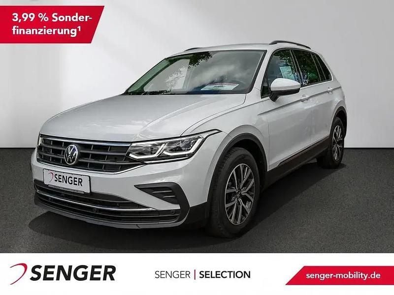 Weiß Gebraucht 2021 VW Tiguan Life SUV | 27.480 € (Guter Preis) - Bild 1/1