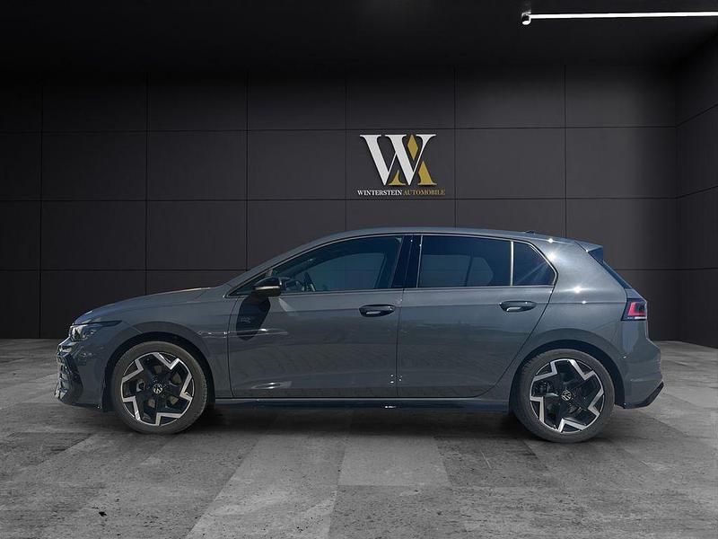 Gebraucht VW Golf VIII R-line 150 PS (110 kW) 2024 Grau Limousine