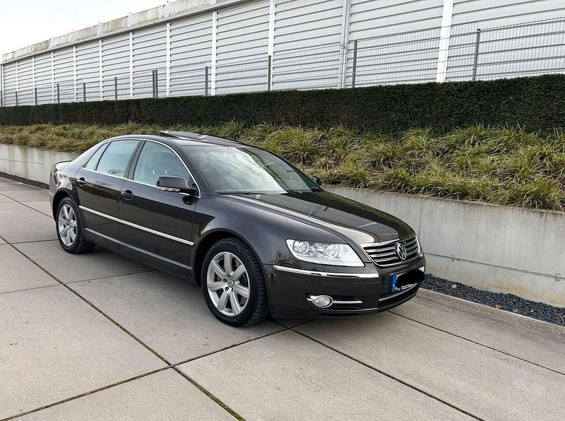 Gebraucht VW Phaeton 239 PS (175 kW) 2009 Grau Limousine