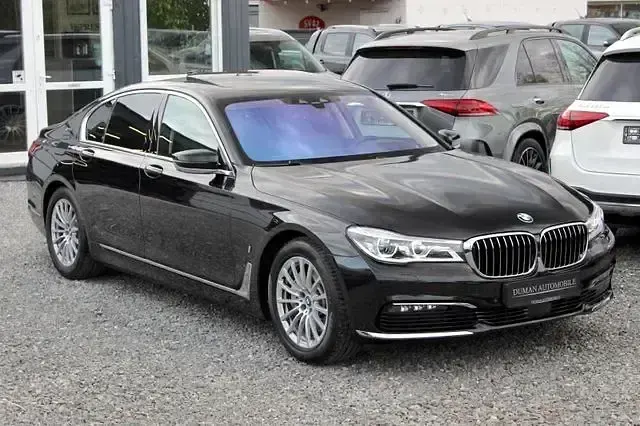 Gebraucht BMW 740L iPerformance 326 PS (239 kW) 2017 Andere Limousine
