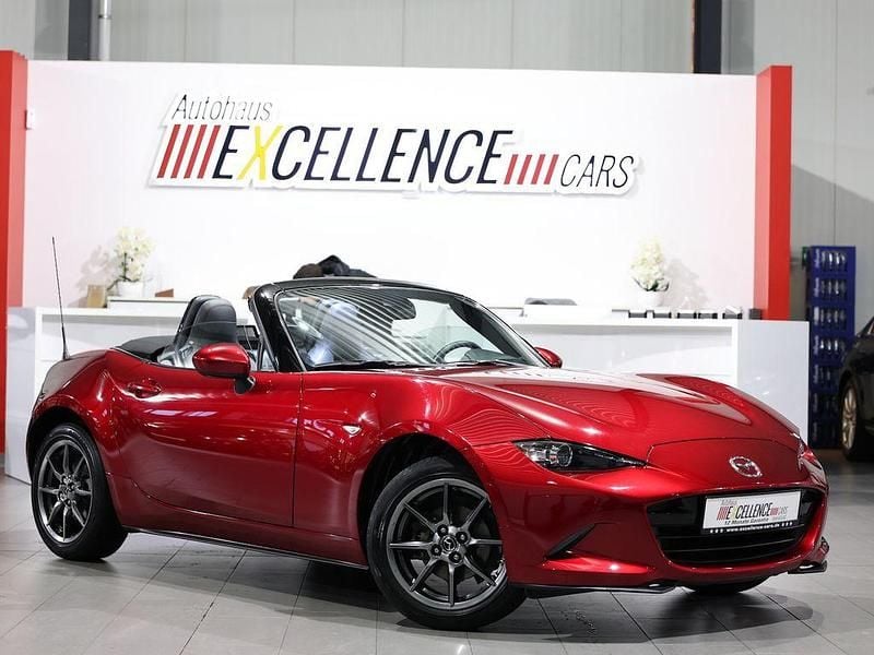 Rot Gebraucht 2019 Mazda MX5 Sports-Line Cabrio | 20.991 € (Fairer Preis) - Bild 1/4