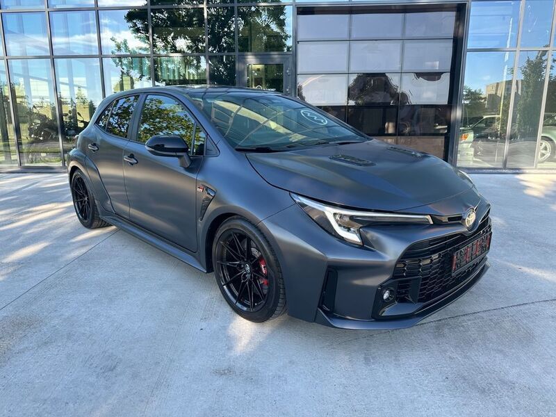 Grau Gebraucht 2023 Toyota Corolla Edition Limousine | 45.900 € - Bild 1/4