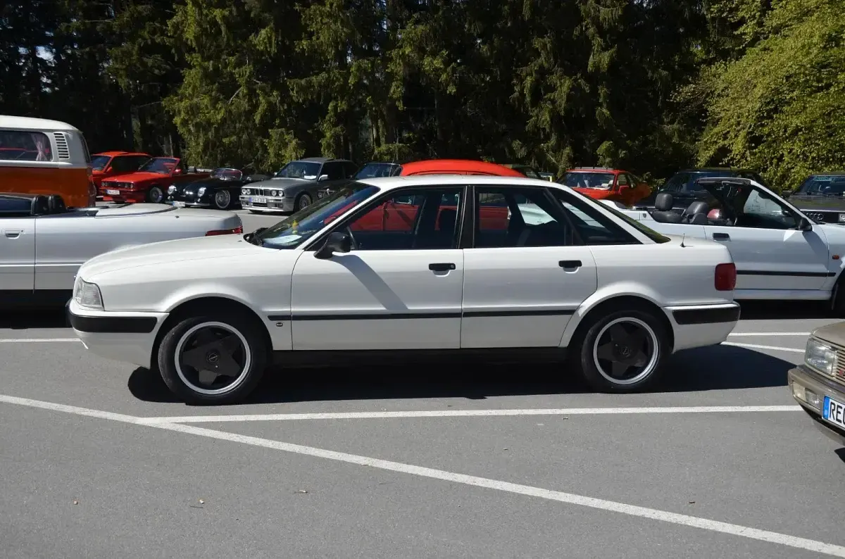 Gebraucht Audi 80 Sport 90 PS (66 kW) 1993 Weiß Limousine