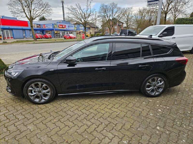 Usata Ford Focus ST-Line 155 CV (114 kW) 2024 Nero Station wagon