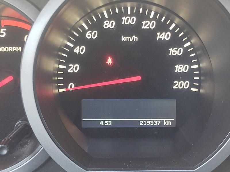 Gebraucht Suzuki Grand Vitara 130 PS (95 kW) 2011 Weiß SUV