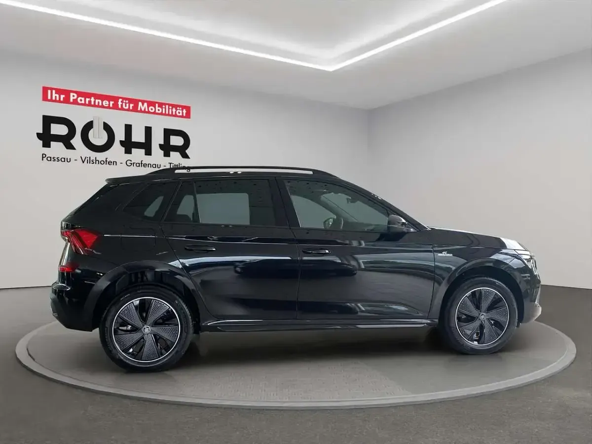 Gebraucht Skoda Kamiq Monte Carlo 150 PS (110 kW) 2025 Schwarzmagicperleffekt SUV