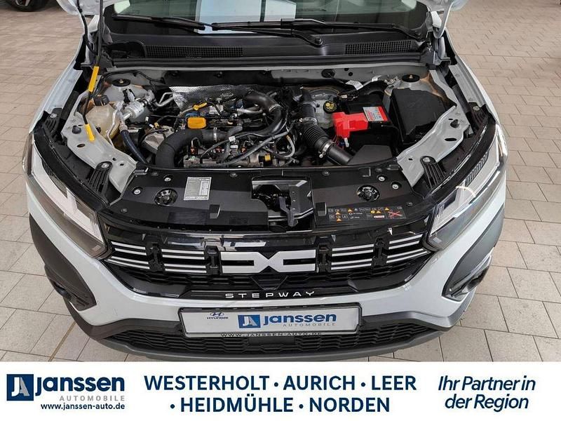 Gebraucht Dacia Sandero Expression 91 PS (66 kW) 2024 Weiß Limousine