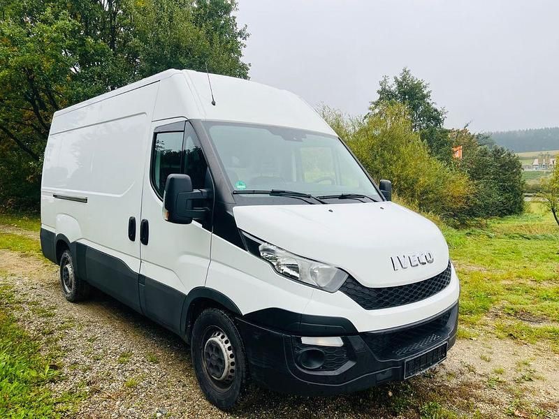 Gebraucht 2017 Iveco Daily Van / Kleinbus | 15.900 € (Guter Preis) - Bild 1/4