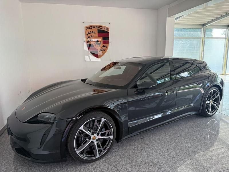 Grau Gebraucht 2022 Porsche Taycan Limousine | 89.980 € - Bild 1/4