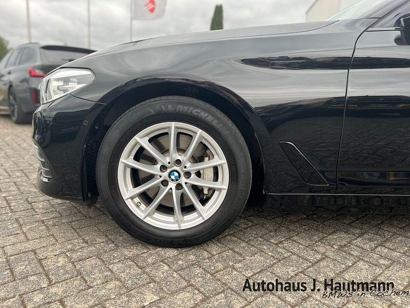 Gebraucht BMW 530 Sport Line 252 PS (185 kW) 2019 Schwarz Kombi
