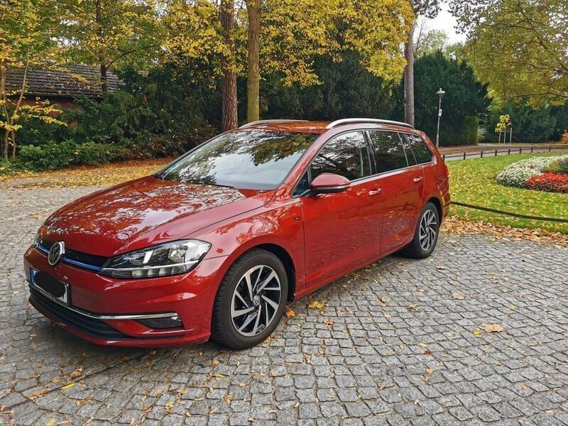 Rot Gebraucht 2019 VW Golf VII Comfortline Kombi | 17.500 € (Fairer Preis) - Bild 1/4