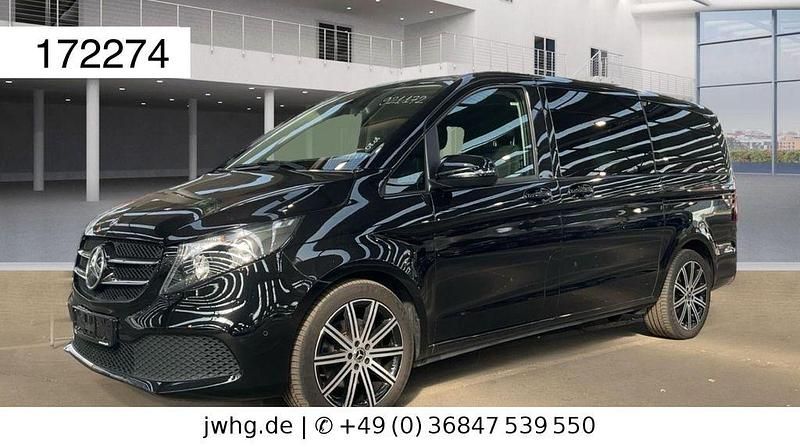 Schwarz Gebraucht 2021 Mercedes V220 Edition Van / Kleinbus | 39.950 € (Superpreis) - Bild 1/4