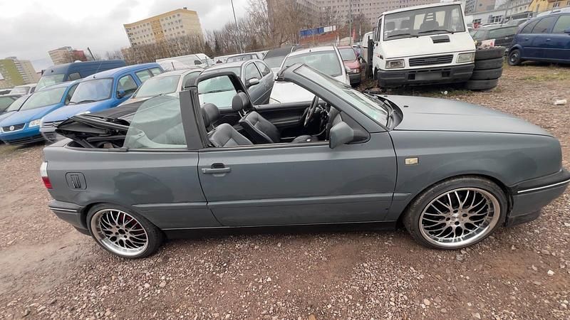 Gebraucht VW Golf III 116 PS (85 kW) 1994 Schwarz Kleinwagen