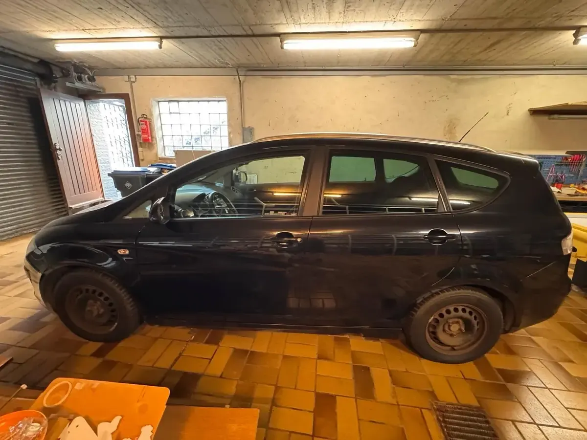 Gebraucht Seat Altea XL 140 PS (102 kW) 2011 Schwarz Van / Kleinbus