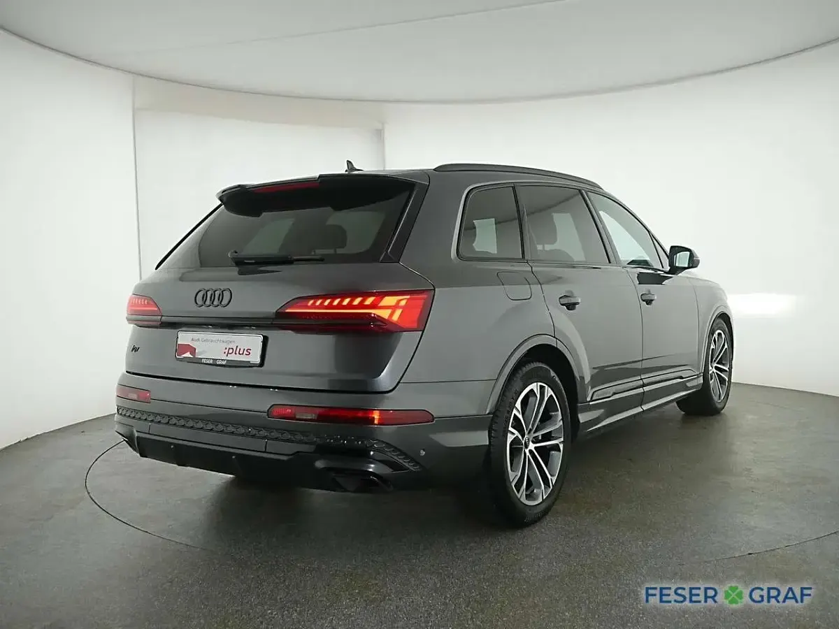 Gebraucht Audi Q7 S-Line 286 PS (210 kW) 2025 Daytonagrau perleffekt SUV