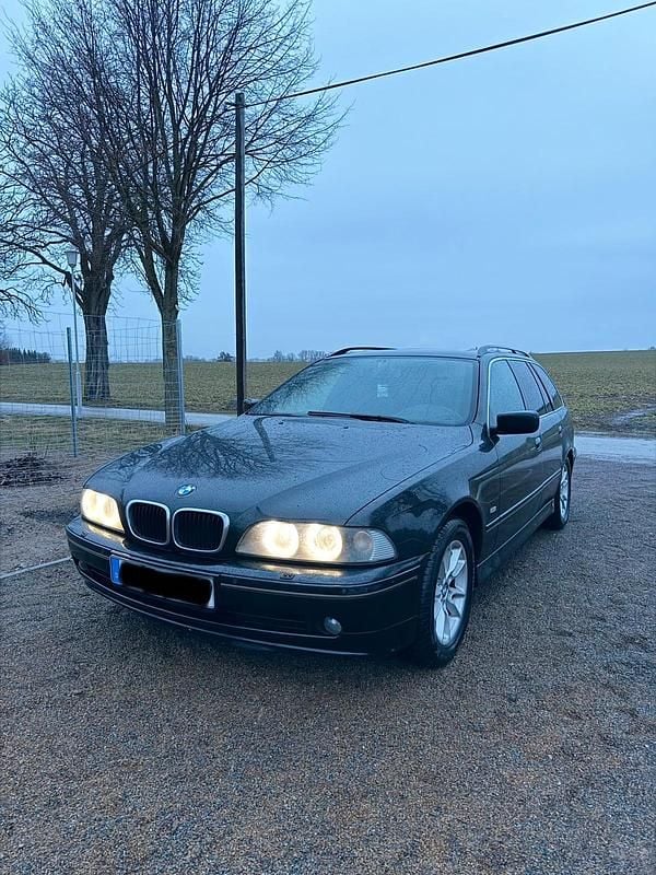 Gebraucht BMW 525 163 PS (119 kW) 2004 Schwarz Kombi