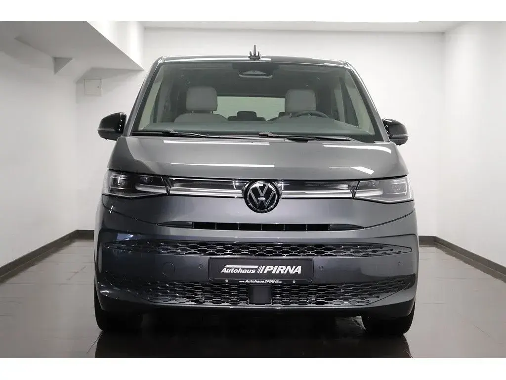 Neu VW Multivan Goal 150 PS (110 kW) 2026 Grau Van / Kleinbus
