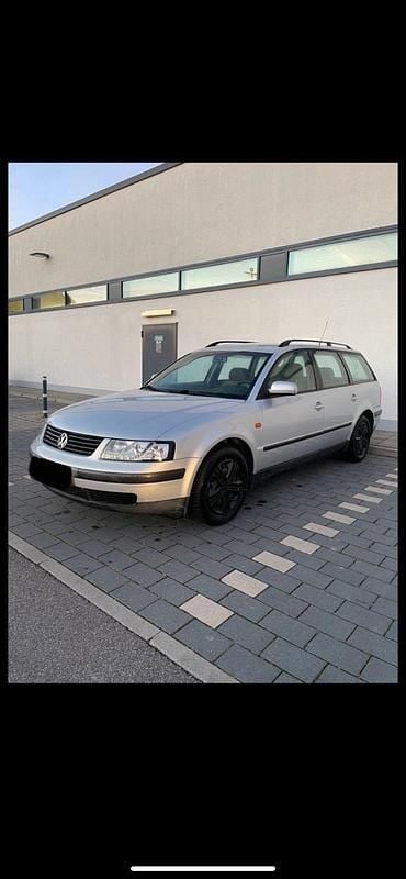 Gebraucht VW Passat 115 PS (84 kW) 1997 Silber Kombi