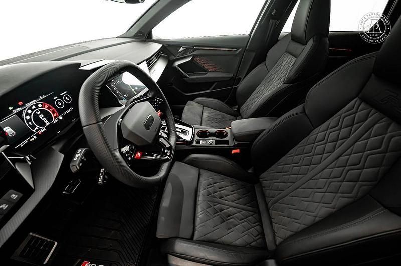 Gebraucht Audi RS3 Sportback Sport 400 PS (294 kW) 2025 Schwarz Kleinwagen