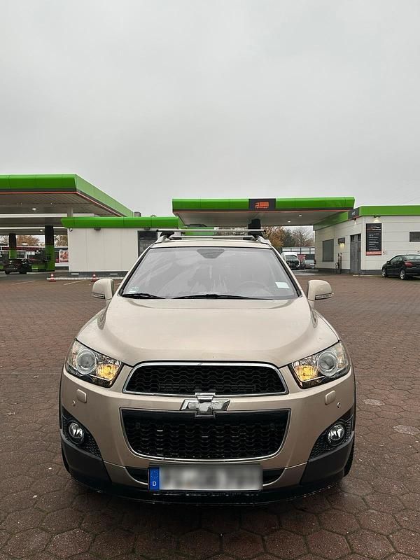 Grün Gebraucht 2013 Chevrolet Captiva SUV | 5.700 € (Guter Preis) - Bild 1/4